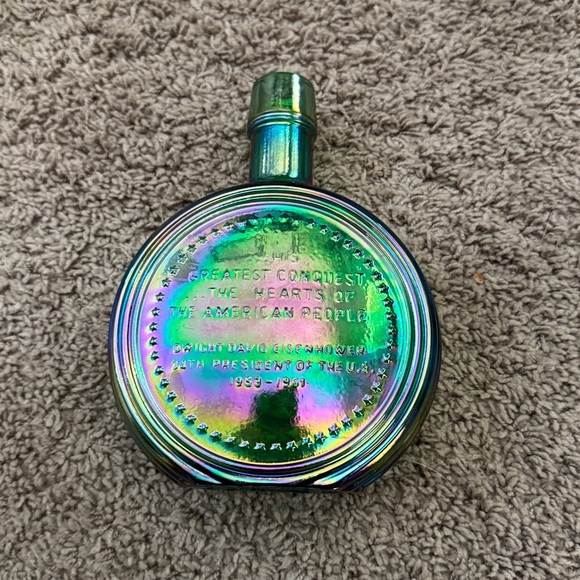 Vintage Wheaton Dwight D. Eisenhower Green Carnival Glass First Edition Bottle - Picture 2 of 12